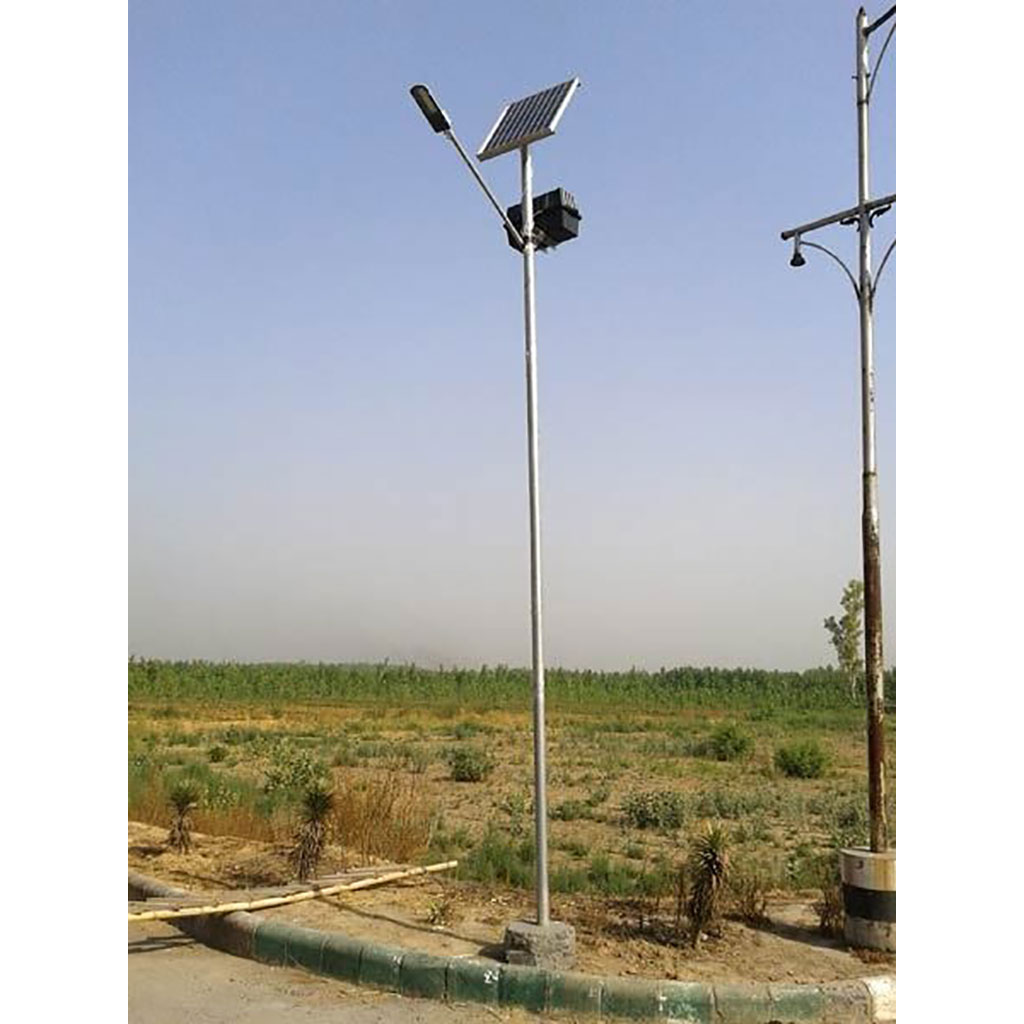 two-in-one-solar-street-light-50-watt-installation2