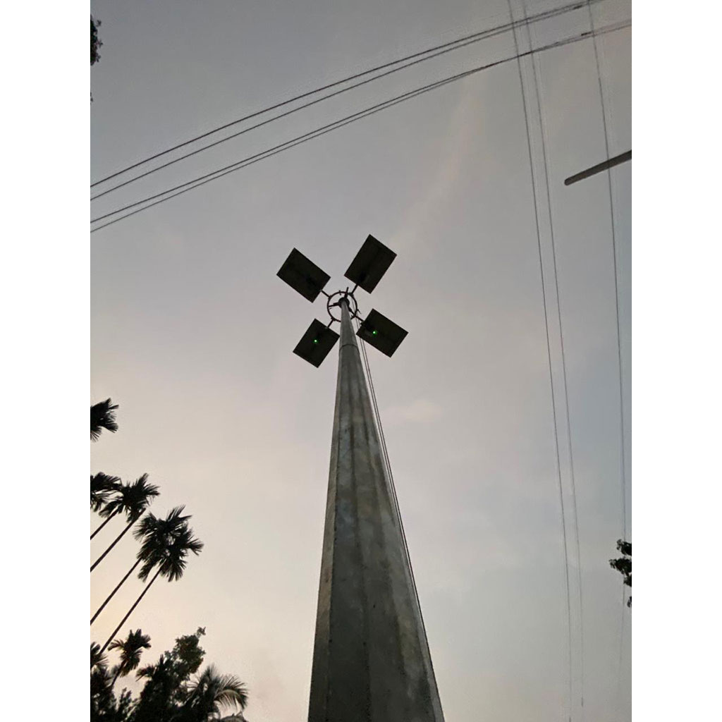 all-in-one-solar-high-mast-light-60-watt-x-4-top-view